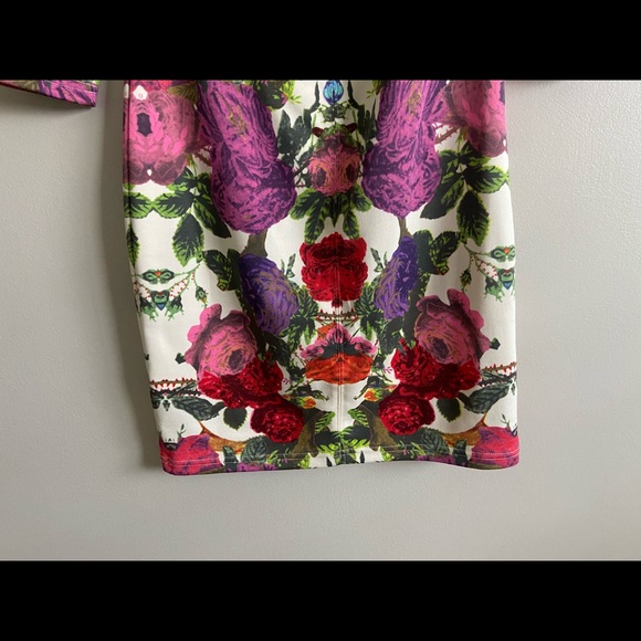 H&M Floral Dress with partial open back - Picture 7 of 10